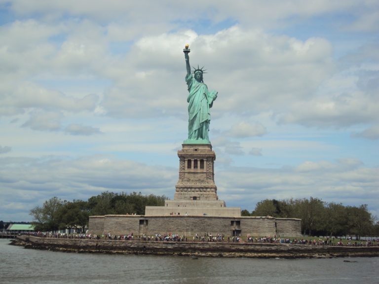 Onde Se Localiza A Estátua Da Liberdade